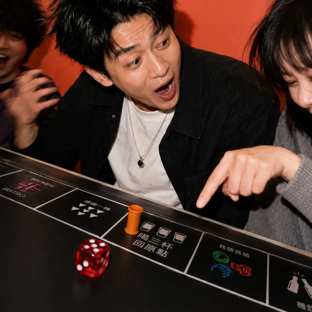 【訂購任一鳥屎限定月亮酒組可加購】 FLOAT 酒精大亨 The Drunk Land（限量30組，售完即止） 
